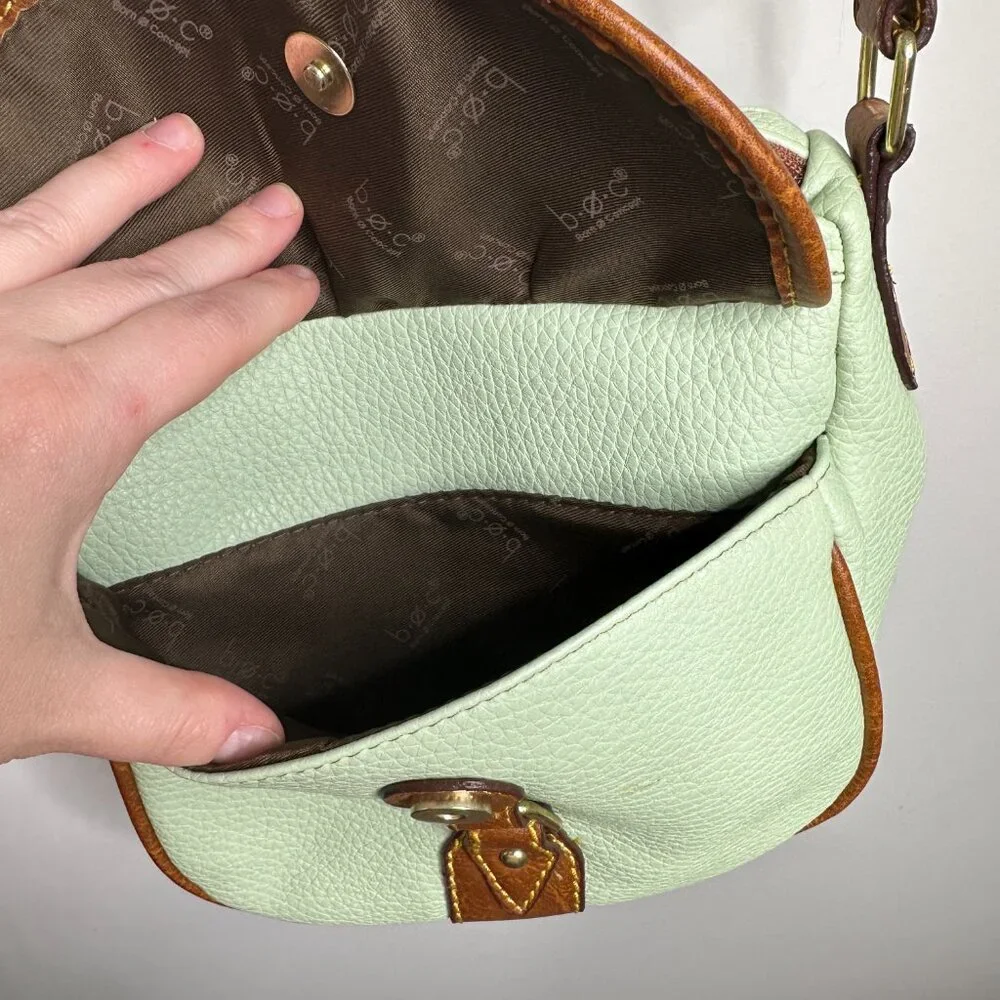 b.o.c. Crossbody Medium Shoulder Bag Soft Leather Light Green / Brown - Picture 5 of 7